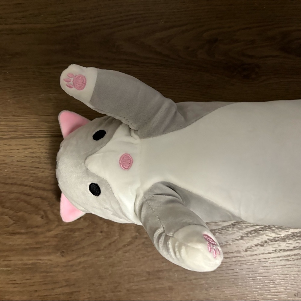 Long Plush Cat - Picture 2 of 4